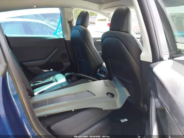 7SAYGDEF8PF592152 2023 TESLA MODEL Y - Image 8