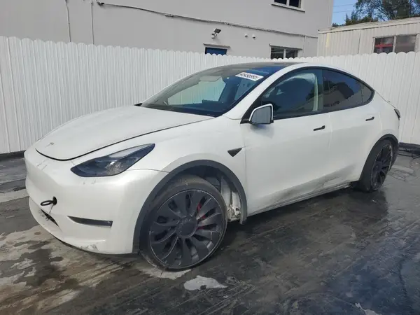 7SAYGDEF8PF595178 2023 TESLA MODEL Y - Image 1
