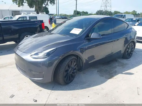 7SAYGDEF8PF602453 2023 TESLA MODEL Y - Image 2