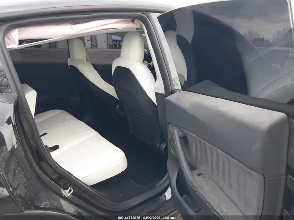 7SAYGDEF8PF621830 2023 TESLA MODEL Y - Image 8