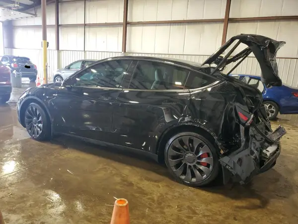 7SAYGDEF8PF643276 2023 TESLA MODEL Y - Image 2