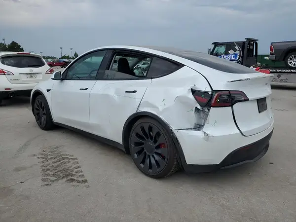 7SAYGDEF8PF646582 2023 TESLA MODEL Y - Image 2