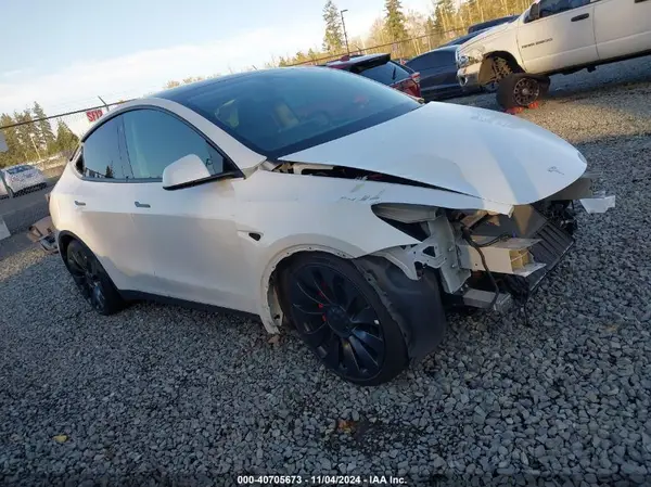 7SAYGDEF8PF663950 2023 TESLA MODEL Y - Image 1