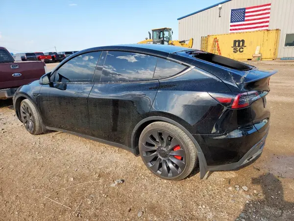 7SAYGDEF8PF664810 2023 TESLA MODEL Y - Image 2
