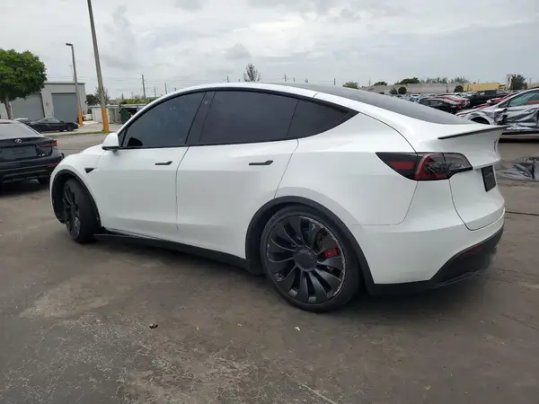 7SAYGDEF8PF665049 2023 TESLA MODEL Y - Image 2
