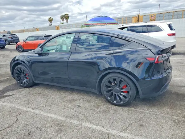 7SAYGDEF8PF673474 2023 TESLA MODEL Y - Image 2