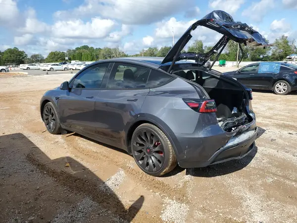 7SAYGDEF8PF692848 2023 TESLA MODEL Y - Image 2