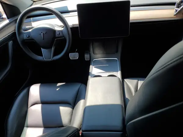 7SAYGDEF8PF698424 2023 TESLA MODEL Y - Image 8