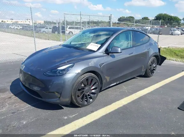 7SAYGDEF8PF700852 2023 TESLA MODEL Y - Image 2