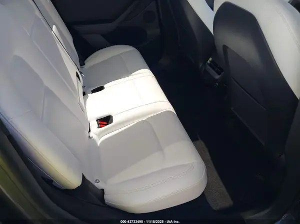 7SAYGDEF8PF700852 2023 TESLA MODEL Y - Image 8
