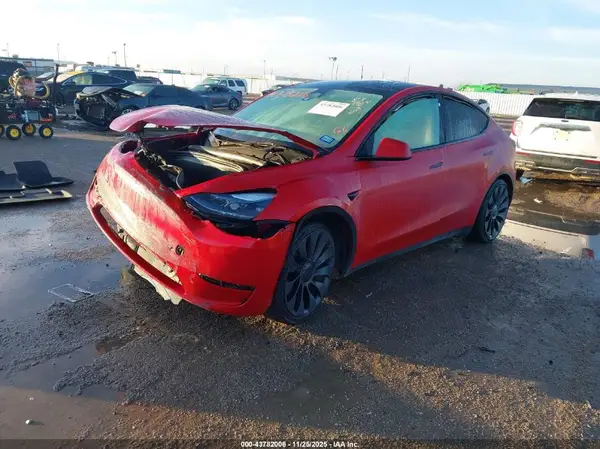7SAYGDEF8PF703069 2023 TESLA MODEL Y - Image 2