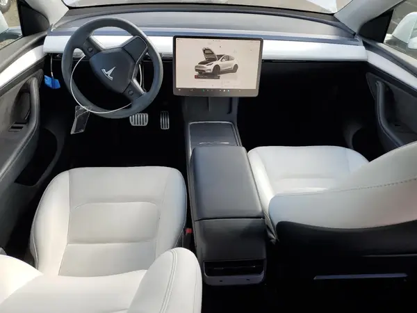 7SAYGDEF8PF711009 2023 TESLA MODEL Y - Image 8