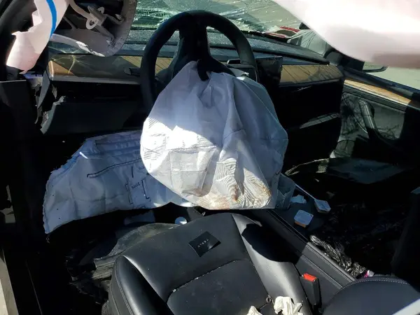 7SAYGDEF8PF715772 2023 TESLA MODEL Y - Image 8
