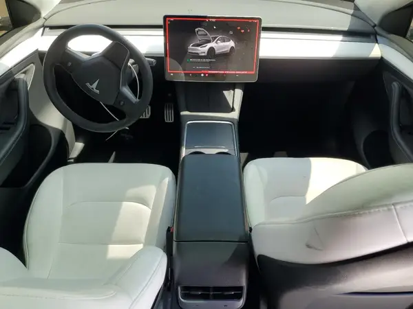 7SAYGDEF8PF743619 2023 TESLA MODEL Y - Image 8