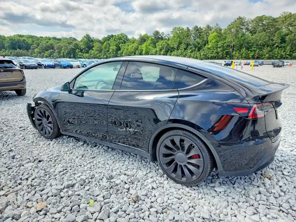 7SAYGDEF8PF753471 2023 TESLA MODEL Y - Image 2