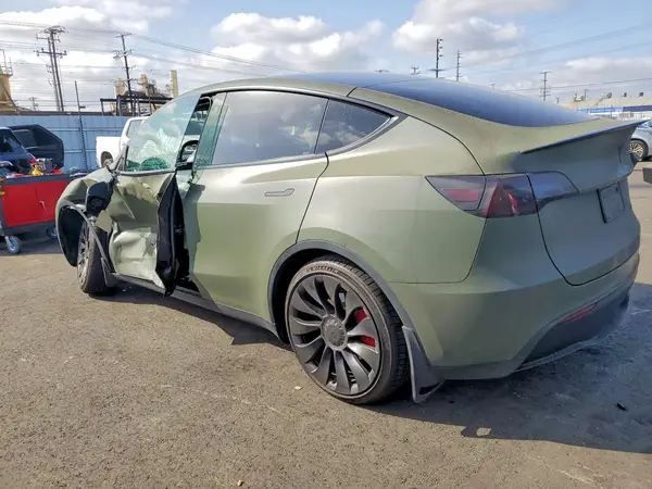 7SAYGDEF8PF769847 2023 TESLA MODEL Y - Image 2