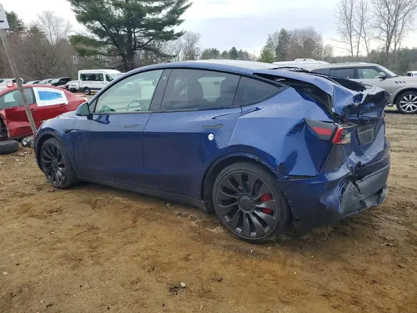 7SAYGDEF8PF788138 2023 TESLA MODEL Y - Image 2