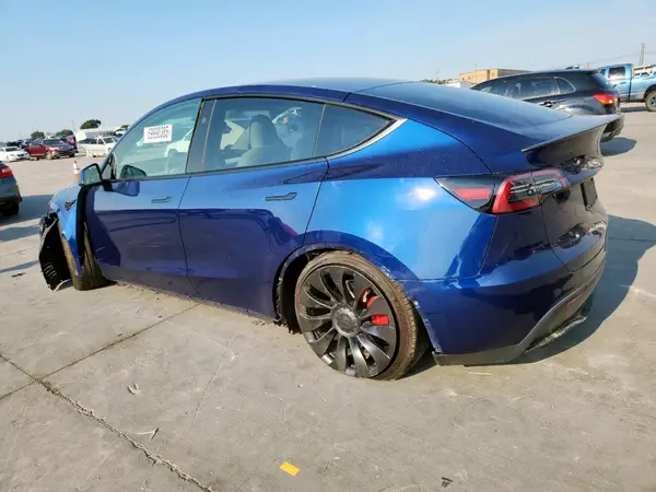 7SAYGDEF8PF795607 2023 TESLA MODEL Y - Image 2