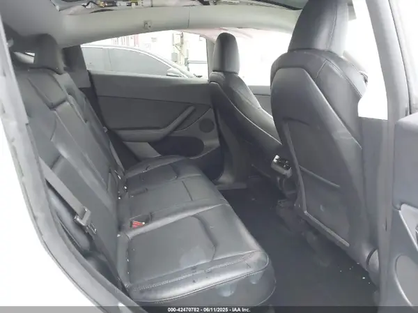 7SAYGDEF8PF800742 2023 TESLA MODEL Y - Image 8
