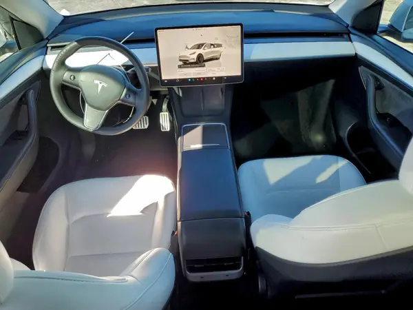 7SAYGDEF8PF807223 2023 TESLA MODEL Y - Image 8