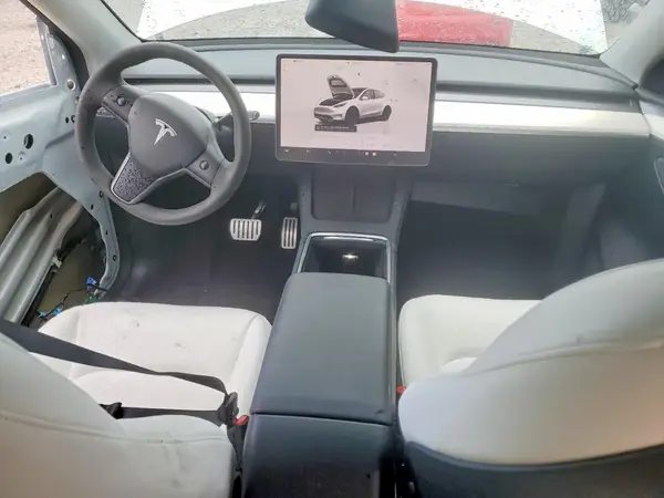 7SAYGDEF8PF810834 2023 TESLA MODEL Y - Image 8
