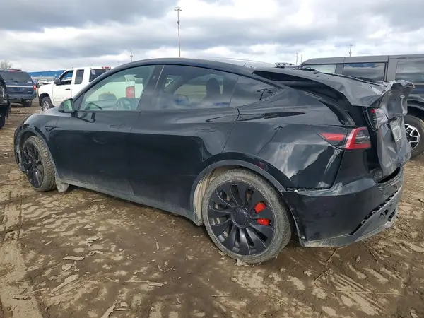 7SAYGDEF8PF811465 2023 TESLA MODEL Y - Image 2