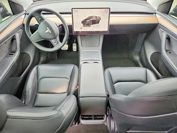 7SAYGDEF8PF811854 2023 TESLA MODEL Y - Image 8