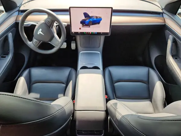 7SAYGDEF8PF855577 2023 TESLA MODEL Y - Image 8