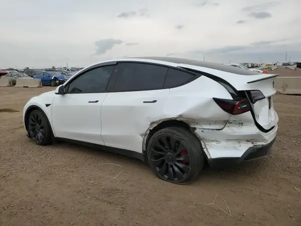 7SAYGDEF8PF869902 2023 TESLA MODEL Y - Image 2