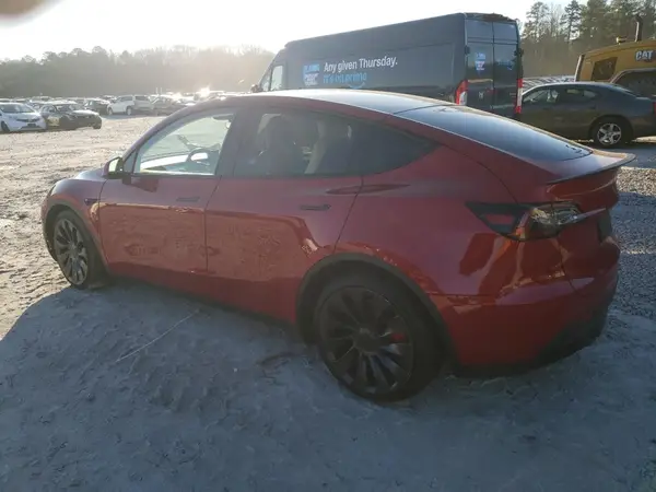 7SAYGDEF8PF878700 2023 TESLA MODEL Y - Image 2