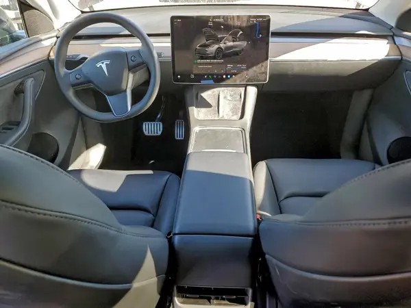 7SAYGDEF8PF898560 2023 TESLA MODEL Y - Image 8