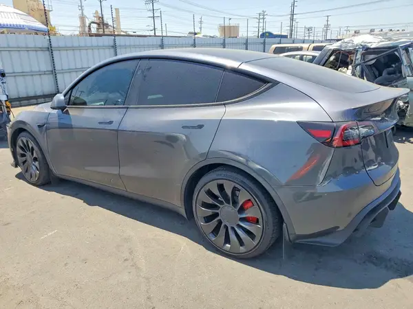 7SAYGDEF8PF905703 2023 TESLA MODEL Y - Image 2