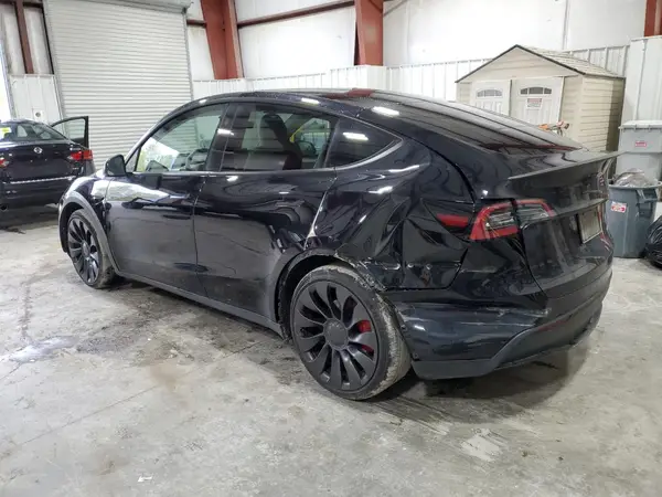 7SAYGDEF8PF915034 2023 TESLA MODEL Y - Image 2
