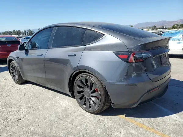 7SAYGDEF8PF916071 2023 TESLA MODEL Y - Image 2