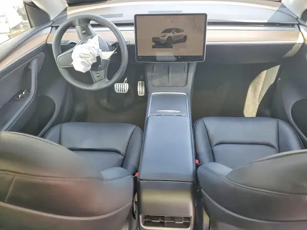 7SAYGDEF8PF924297 2023 TESLA MODEL Y - Image 8