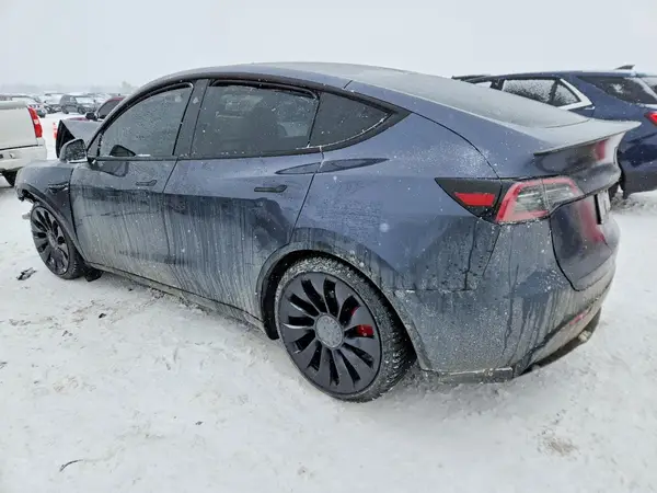 7SAYGDEF8PF948227 2023 TESLA MODEL Y - Image 2