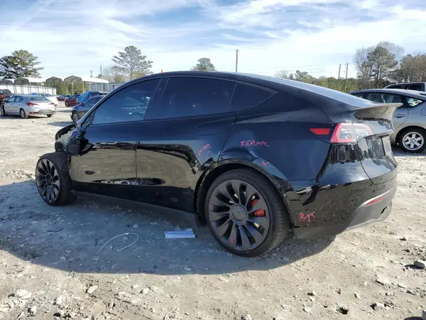 7SAYGDEF8PF959275 2023 TESLA MODEL Y - Image 2