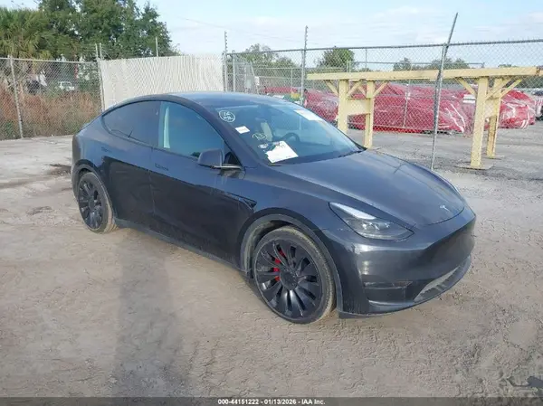 7SAYGDEF8RA291509 2024 TESLA MODEL Y - Image 1