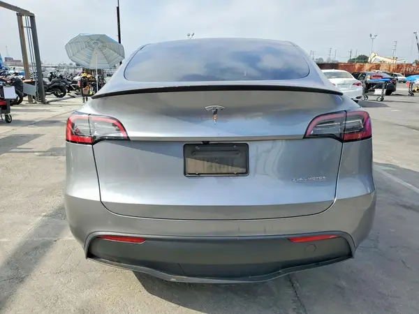 2024 TESLA MODEL Y auction photo 6