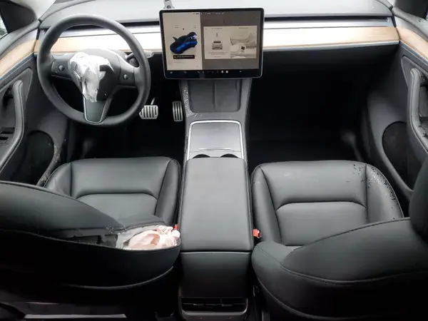 7SAYGDEF8RA320717 2024 TESLA MODEL Y - Image 8