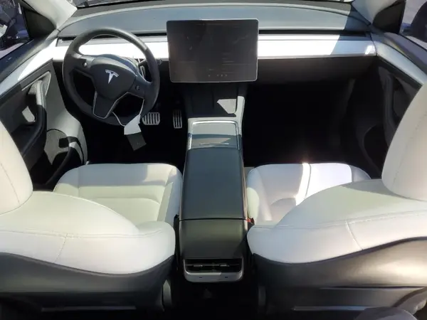 7SAYGDEF8RF026527 2024 TESLA MODEL Y - Image 8