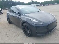 7SAYGDEF8RF029783 2024 TESLA MODEL Y