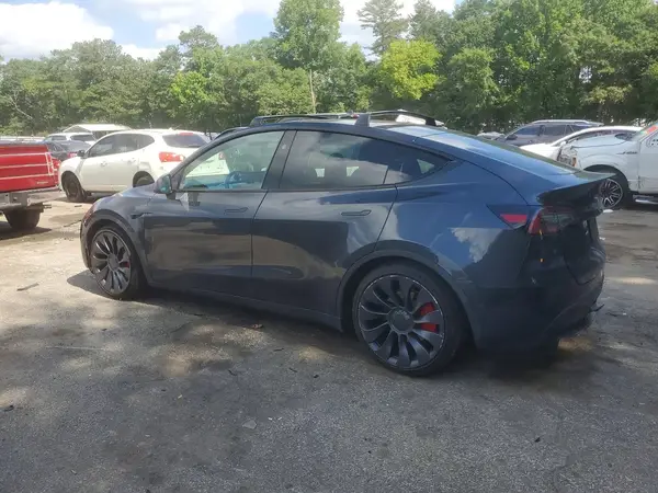 7SAYGDEF8RF039486 2024 TESLA MODEL Y - Image 2