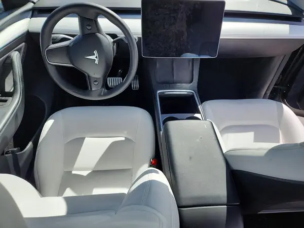 7SAYGDEF8RF041352 2024 TESLA MODEL Y - Image 8