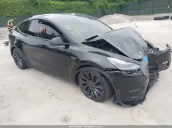 7SAYGDEF8RF043182 2024 TESLA MODEL Y