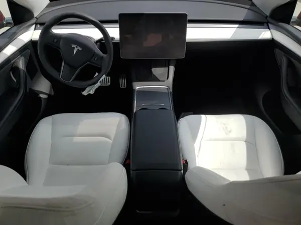 7SAYGDEF8RF058166 2024 TESLA MODEL Y - Image 8