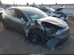 7SAYGDEF8RF113814 2024 TESLA MODEL Y