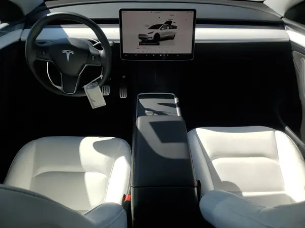 7SAYGDEF8RF131584 2024 TESLA MODEL Y - Image 8