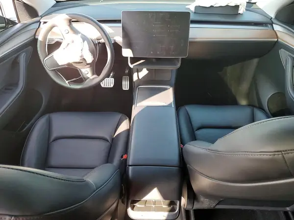 7SAYGDEF8RF192966 2024 TESLA MODEL Y - Image 8
