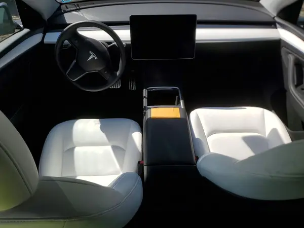 7SAYGDEF8SA350838 2025 TESLA MODEL Y - Image 8
